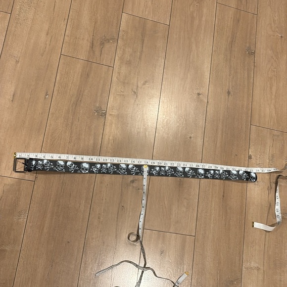 Skull and Crossbones Unixes Belt Size 26 - Picture 7 of 15